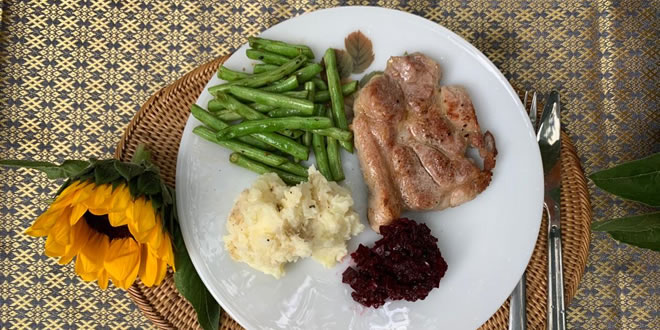[Non-Halal Post] Healthy Eating at Camp – Recipe Share for Pan Fried Pork Chop Served With Spicy Beetroot Chutney, Butter-Fried French Beans and Mashed Potatoes